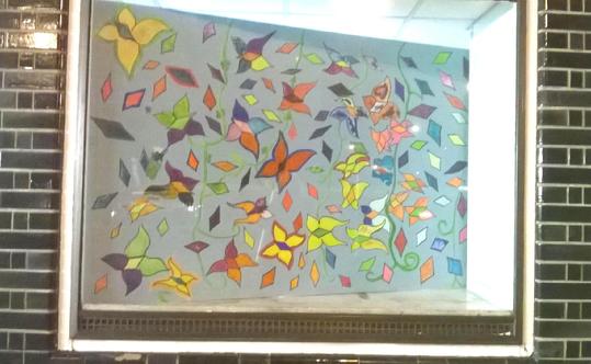 Many thanks to Dave Thomas and TfL, Transport for London for permitting the use of empty space for the children of Windermere Road and emerging art over the underground. Diamonds & Butterflies mural design, led by Isabella Wesoly at MaKing Murals in West London