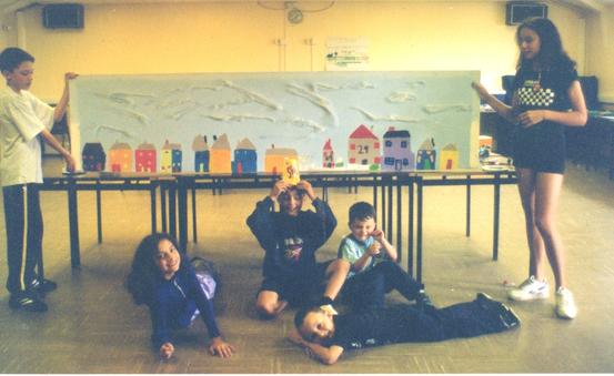 Worton Road Community Centre Summer Mural Project, August 1997. Environmental Theme. The first artistic production directed and co-produced by 'Making Murals: Art for and by the Community. Were you there?